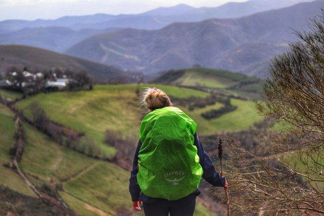 Keliautojų nuotr./Eglė ir Barbora Jokūbo (Camino de Santiago) keliu ėjo ne sezono metu – žiemą. Beveik 800 kilometrų pėsčiomis įveikusios merginos per mėnesį patyrė visus keturis metų laikus, tačiau kelionės pabaigti negalėjo. 