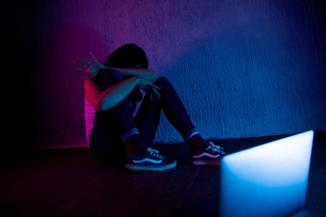 123RF.com nuotr./Paaugliai ir vaikai labai dažnai susiduria su netinkamu turiniu internete 