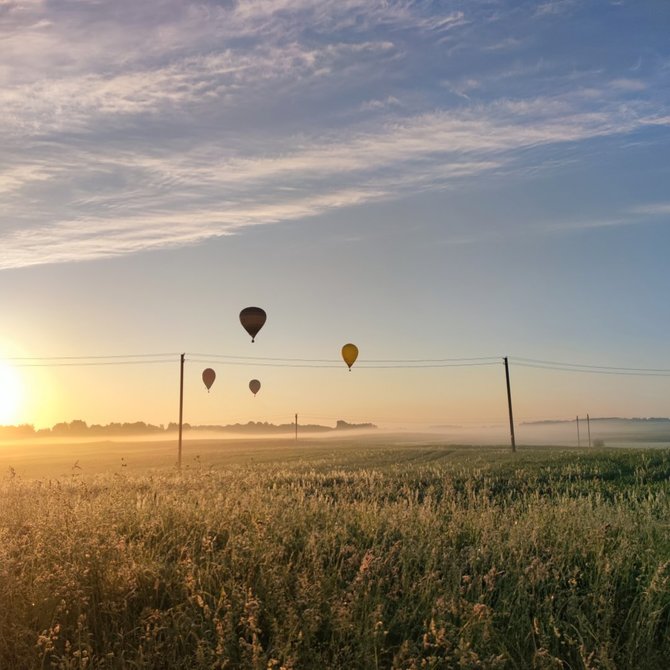 Asmeninio archyvo nuotr. /Juozas Varanka organizuoja skrydžius oro balionu 