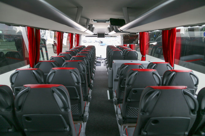 Svajūno Stroino nuotr./Transporto parką plečianti „OIego transportas“ įsigijo 30 naujų autobusų