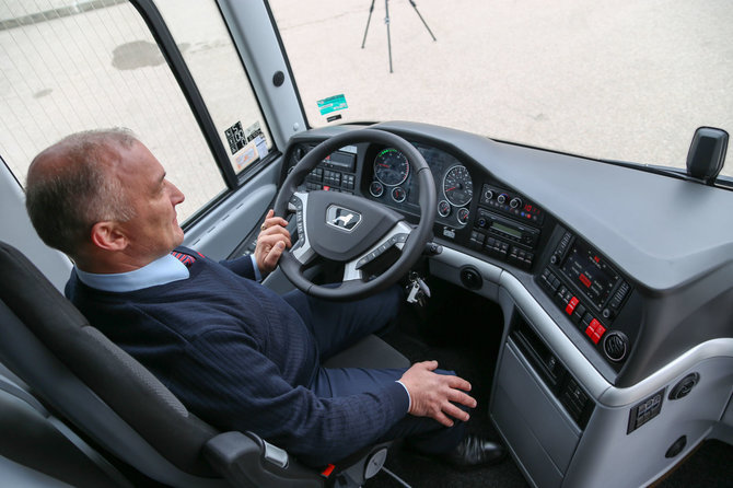 Svajūno Stroino nuotr./Transporto parką plečianti „OIego transportas“ įsigijo 30 naujų autobusų