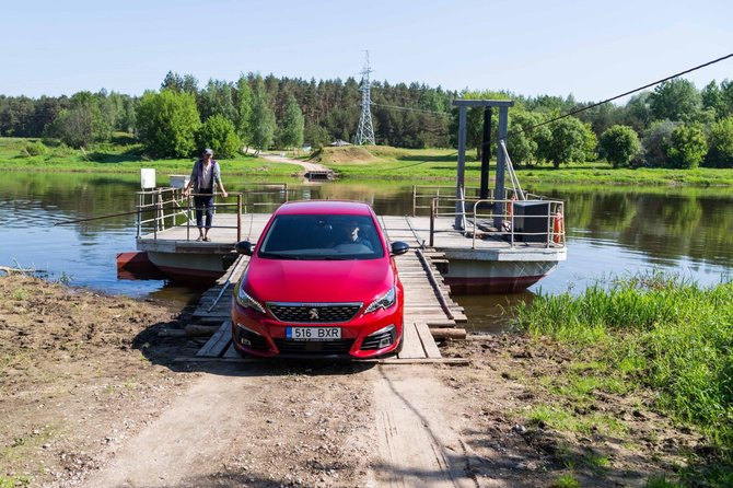 Svajūno Stroino nuotr./„Peugeot“ Lietuvoje surengė naujos automatinės pavarų dėžės bandymus