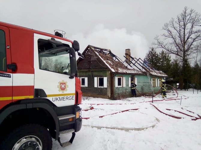 Ukmergės ugniagesių bendruomenės nuotr./Įvykio vietoje