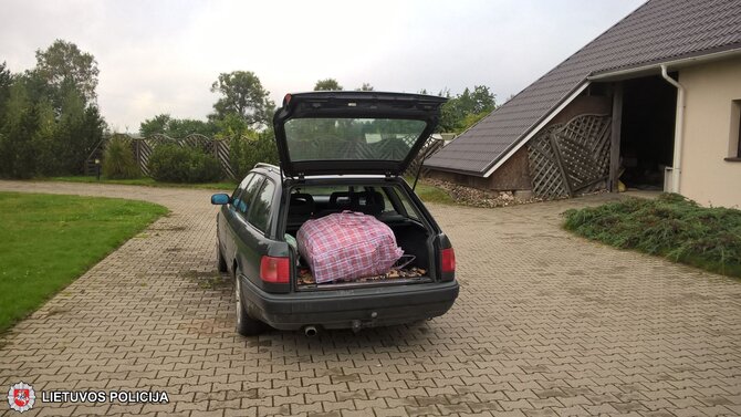 Vilniaus aps. VPK nuotr./Sulaikytos kanapės