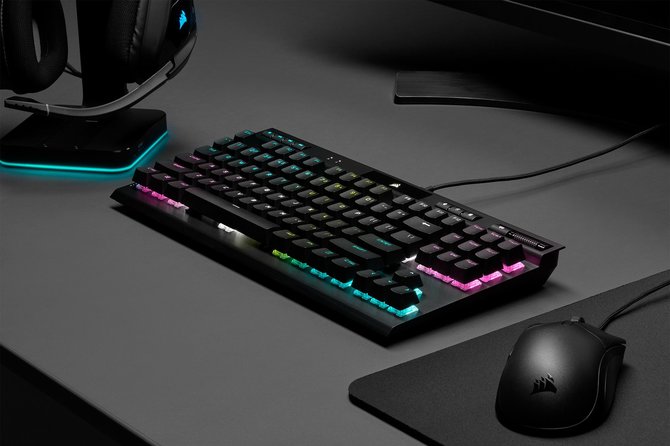 „Corsair K70“