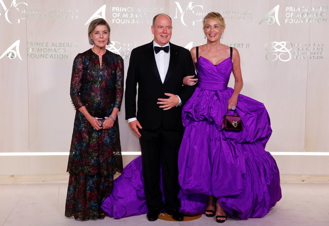 „Reuters“/„Scanpix“ nuotr./Princesė Caroline, princas Albertas II, Sharon Stone