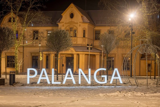 Aldo Kazlausko nuotr./Palanga pasipuošė Kalėdoms