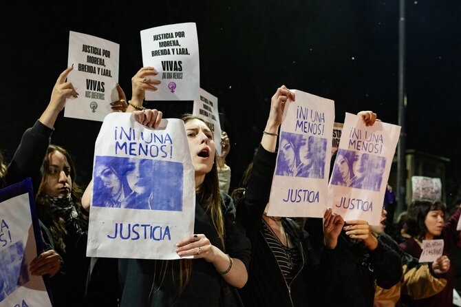 Po merginų nužudymo Argentinoje – protestai