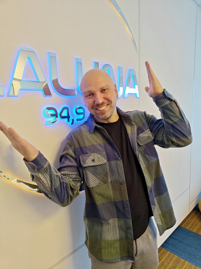 „Laluna“ nuotr./„Laluna“ eksperimentas – radijo vedėjų kėdės patikėtos žvaigždėms