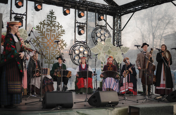 Asmeninio albumo nuotr./Vilniaus universiteto folkloro ansamblis „Ratilio“