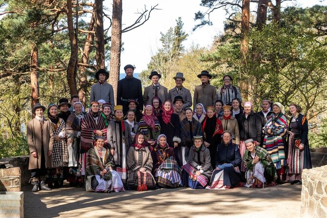 Asmeninio albumo nuotr./Vilniaus universiteto folkloro ansamblis „Ratilio“