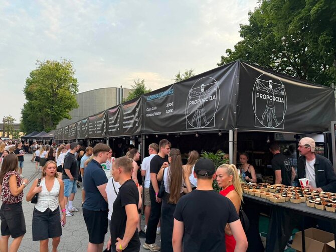Žmonės.lt nuotr./Kainos Pitbull koncerte Kauno Dariaus ir Girėno stadione
