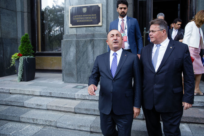 Josvydo Elinsko / 15min nuotr./Lietuvos ir Turkijos užsienio reikalų ministrų spaudos konferencija