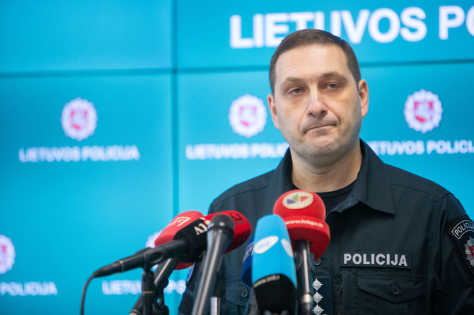 Josvydo Elinsko / 15min nuotr./Nemalonią situaciją policijoje 2018 m. komentavo Imuniteto valdybos viršininkas Elanas Jablonskas.