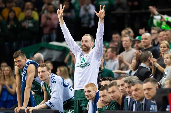 Josvydo Elinsko / 15min nuotr./„Žalgirio“ atsarginių suolelis – emocijų bomba