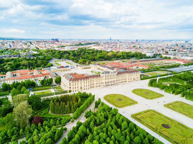 123RF.com nuotr. / Schonbrunn rūmai ir parkas, Viena