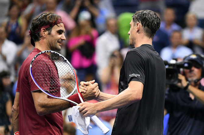 „Reuters“/„Scanpix“ nuotr./R.Federeriui „US Open“ aštuntfinalyje teko pripažinti J.Millmano pranašumą