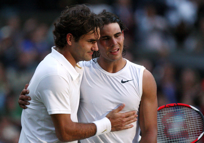 „Reuters“/„Scanpix“ nuotr./Rogeris Federeris ir Rafaelis Nadalis 2008 metų Vimbldone