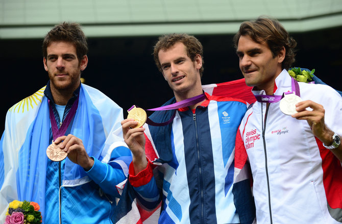 AFP/„Scanpix“ nuotr./2012 metų Londono olimpinių žaidynių prizininkai - J.M.Del Potro (bronza), A.Murray (auksas) ir R.Federeris (sidabras)