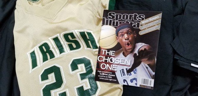 Twitter nuotr./LeBrono Jameso marškinėliai ir "Sports Illustrated" žurnalo viršelis, ant kurio puikuojasi krepšininkas
