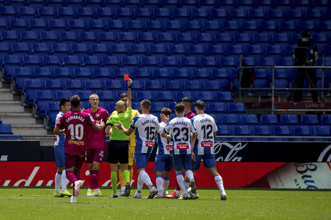 „Scanpix“ nuotr./Raudona kortelė „Alaves“ vartininkui