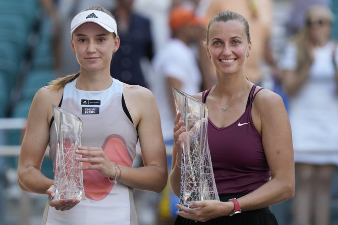 „Scanpix“ nuotr./Jelena Rybakina ir Petra Kvitova