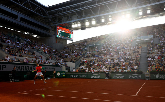 „Reuters“/„Scanpix“ nuotr./„Roland Garros“ dvikova tarp L.Djere ir A.Rubliovo