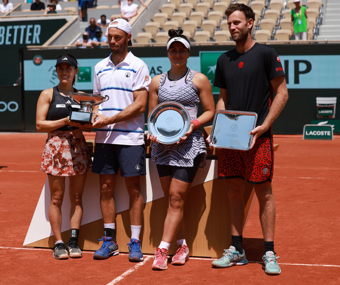 „Scanpix“ nuotr./„Roland Garros“ mišriųjų dvejetų turnyro finalininkai