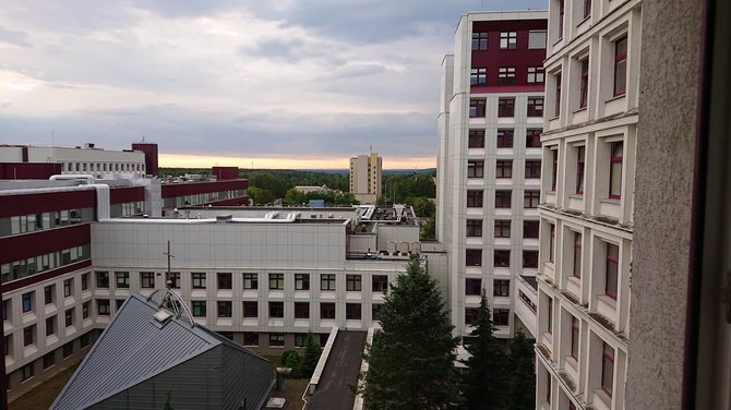 Asmeninio albumo nuotr./ Vaizdas pro Žilvino Grigaičio palatos Santaros klinikose langą