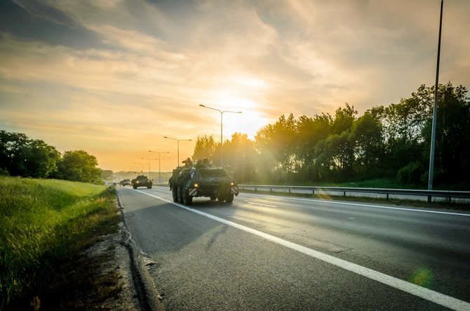 Mechanizuotosios pėstininkų brigados „Geležinis Vilkas“ archyvo nuotr,/Lietuvoje prasidėjo tarptautinės karių pratybos