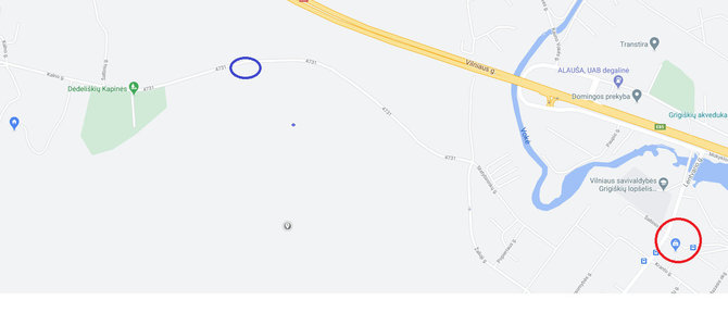 A.Arust žemėlapyje raudonu apskritimus nurodo parduotuvės, į kurią norėta nuvykti, vietą, bei mėlynu apskritimu – vietą, kurioje automobilis policijos buvo sustabdytas ir apgręžtas važiuoti atfal