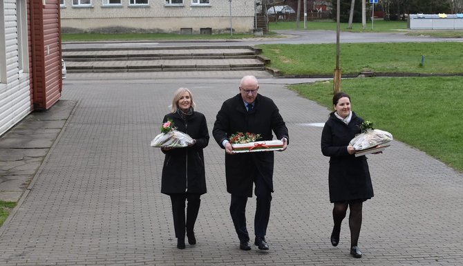 Ž.Pinskuvienės feisbuko nuotr./Živiliė Pinskuvienė, Jonas Pinskus, Janina Pažusienė