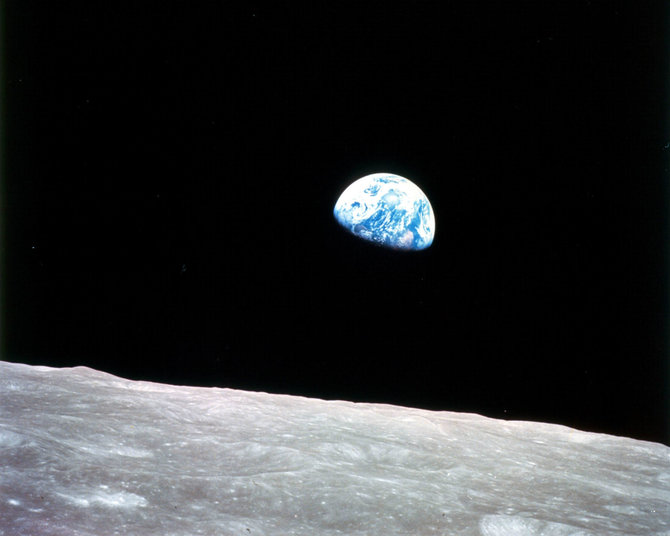 AFP/„Scanpix“ nuotr./Billo Anderso nuotrauka „Kylanti žemė“ („Earthrise“)