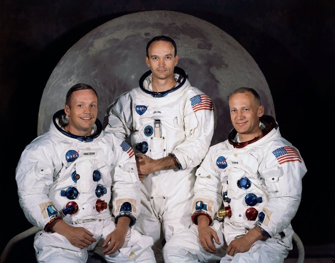 AFP/„Scanpix“ nuotr./1969 m. kovą daryta nuotrauka. Iš kairės: Neilas A. Armstrongas, Michaelas Collinsas, Edwinas E. „Buzzas“ Aldrinas