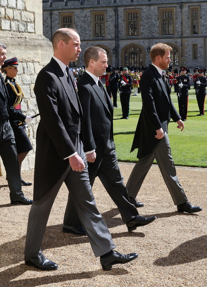„Scanpix“ nuotr./Princas Harry ir princas Williamas senelio Philipo laidotuvėse