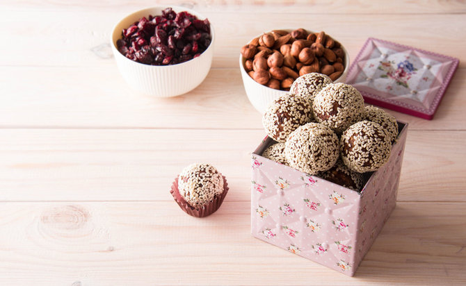 Shutterstock nuotr./Vaišinti ar nevaišinti vaikus saldainiais?