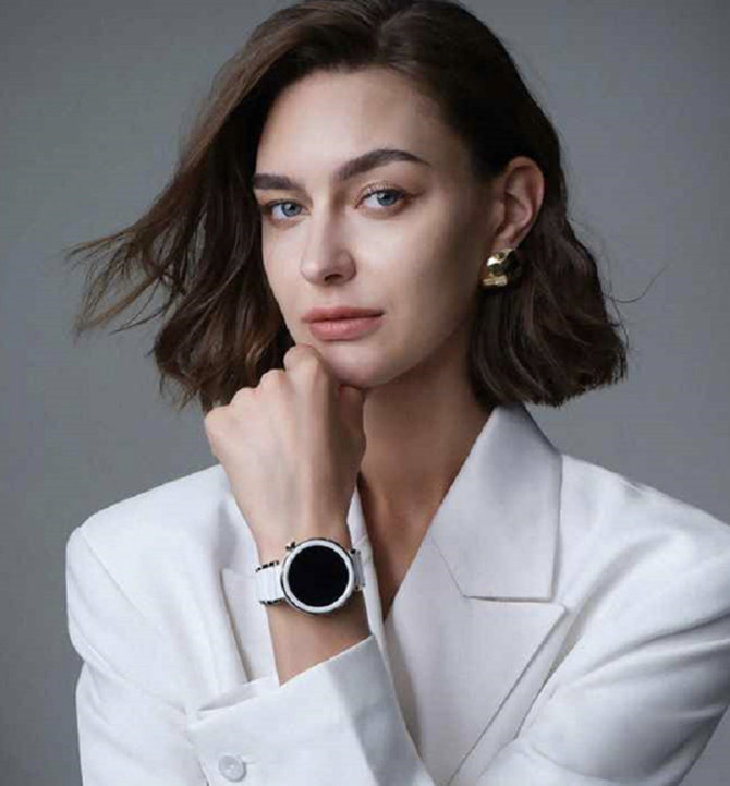 Huawei nuotr./Išmanusis laikrodis „Huawei Watch GT 5“: kai stilius dera su technologijomis