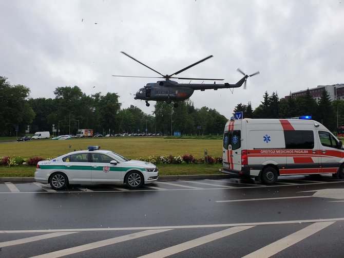 Nacionalinio transplantacijos biuro nuotr./Vilniuje nusileido sraigtasparnis su donoro širdimi