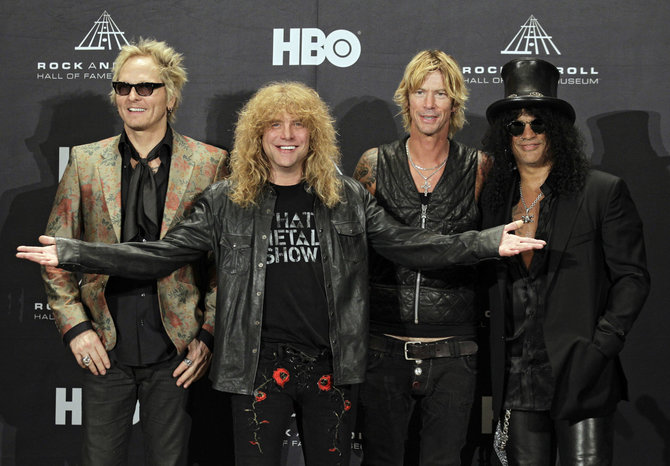 „Scanpix“ nuotr./Roko grupė „Guns N' Roses“ su būgnininku Stevenu Adleriu