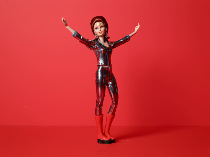 „Scanpix“ nuotr./„Mattel“ pristato Davido Bowie garbei sukurtą Barbę