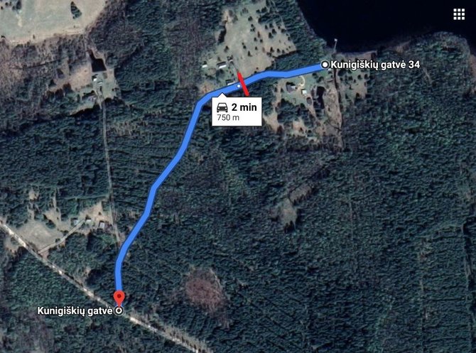 15min nuotr./Atstumas nuo pagrindinio kelio iki Lašinskų sodybas (raudona spalva pažymėta vieta, kurioje užversta kelias)