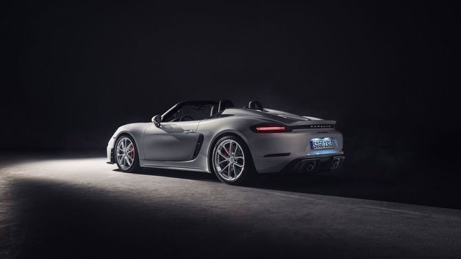 Porsche 718 Spyder 2