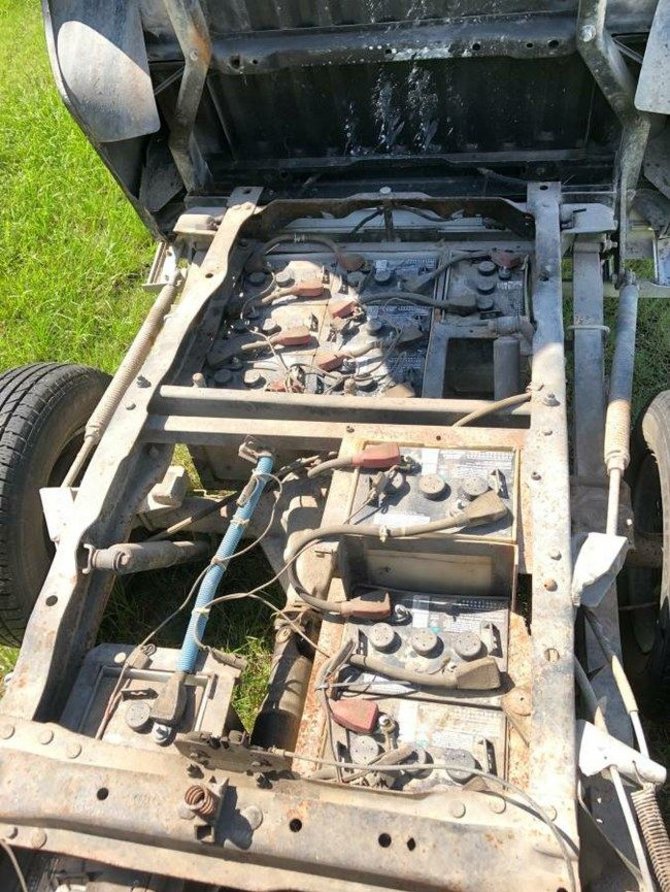 Skelbimo nuotrauka, treasure.craigslist.org/„Ford Ranger“ pikapas iš gamyklos išriedėjo su vidaus degimo varikliu
