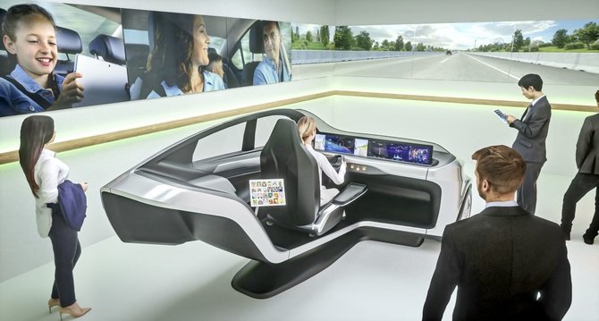 Gamintojo nuotr./Ateities automobilio simuliatorius