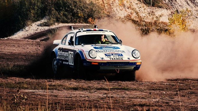 1984 metais toks Porsche 911 laimėjo Dakaro ralį