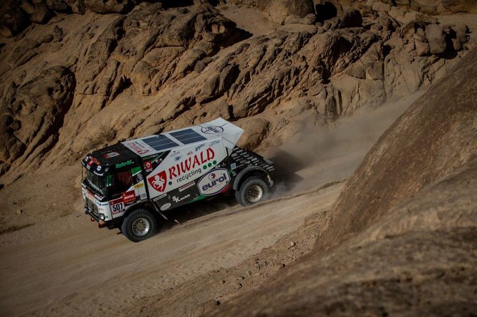 Riwald Dakar Team nuotr./Renault C460 Hybrid Edition kūrėjai didelį dėmesį skyrė ir saugumui. (Riwald Dakar Team nuotrauka)
