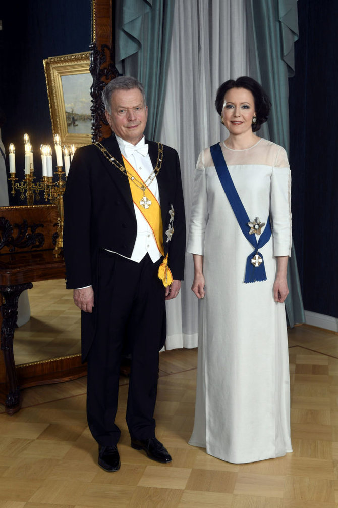 „Reuters“/„Scanpix“ nuotr./Suomijos prezidentas Sauli Niinisto ir jo žmona Jenni Haukio