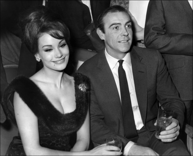 AFP/„Scanpix“ nuotr./Claudine Auger ir Seanas Connery