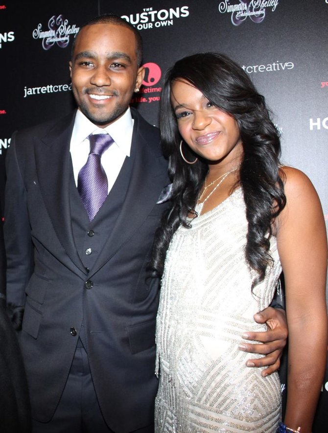 Vida Press nuotr./Nickas Gordonas ir Bobbi Kristina Brown