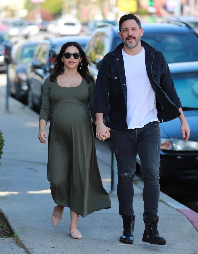 Vida Press nuotr./Jenna Dewan ir Steve'as Kezee